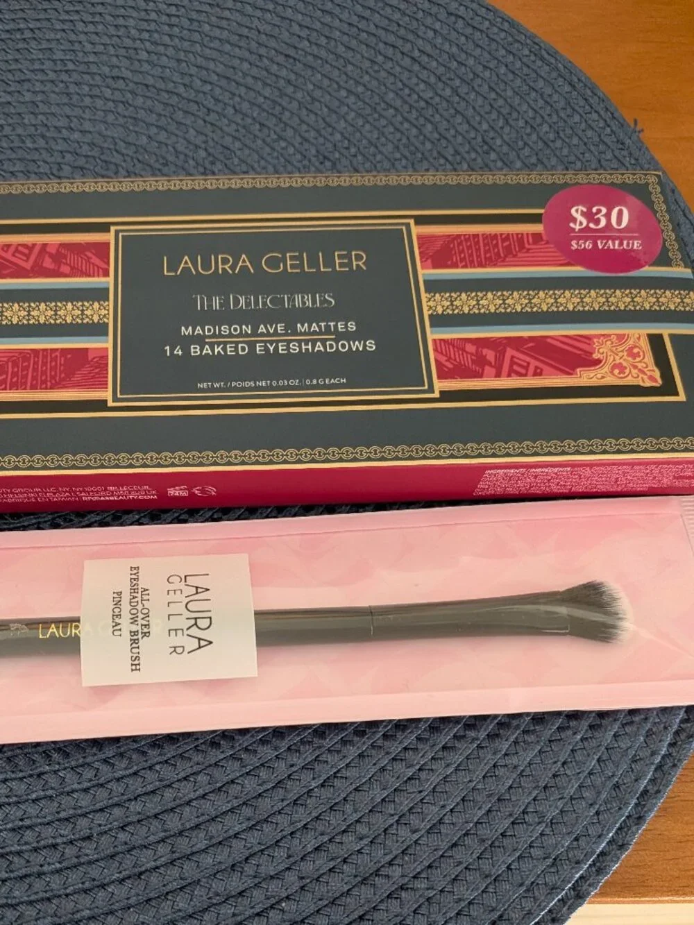 14 Eyeshadow Palette plus Eyeshadow Brush
